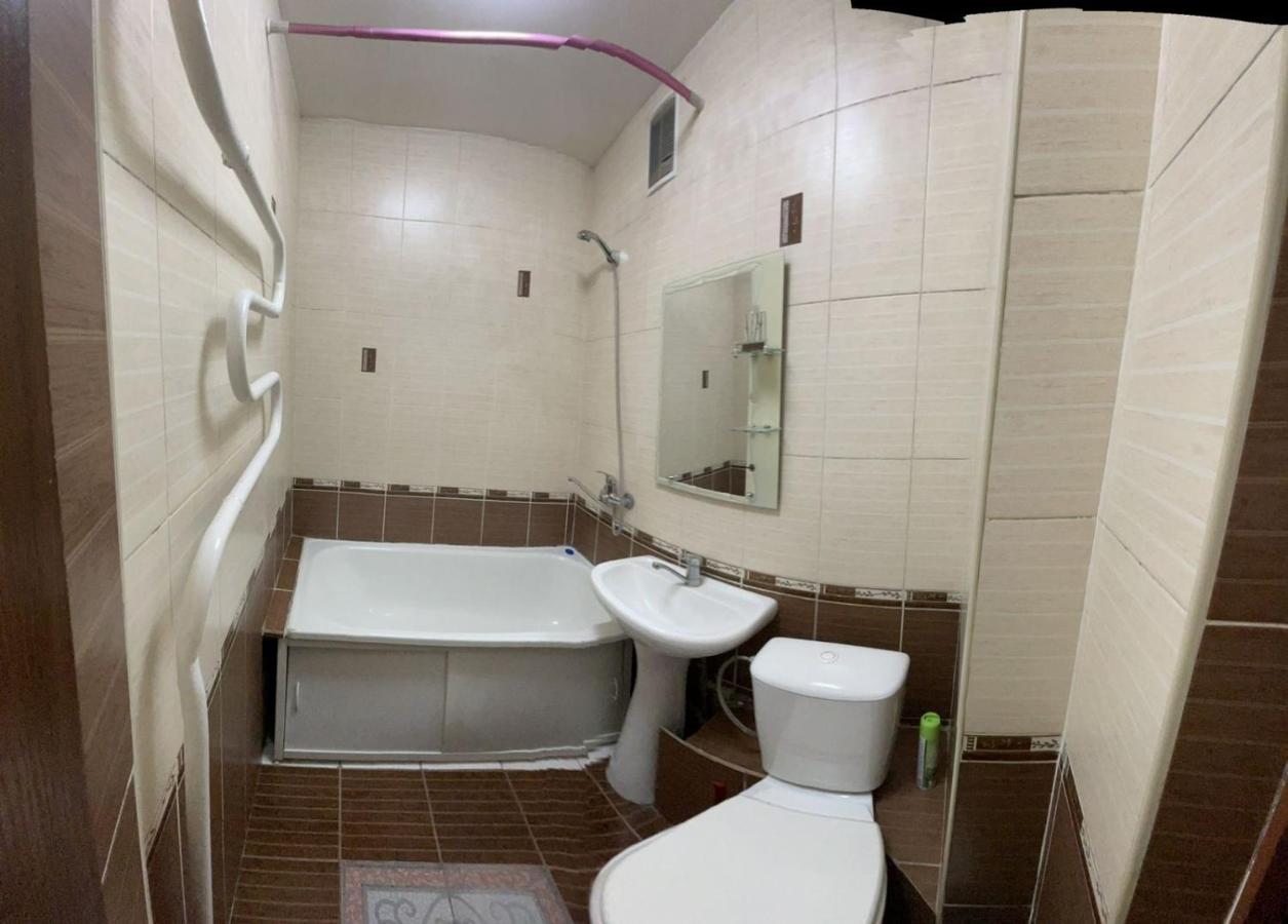 Квартира Рядом Арбата, Гоголя 92 アルマトイ エクステリア 写真